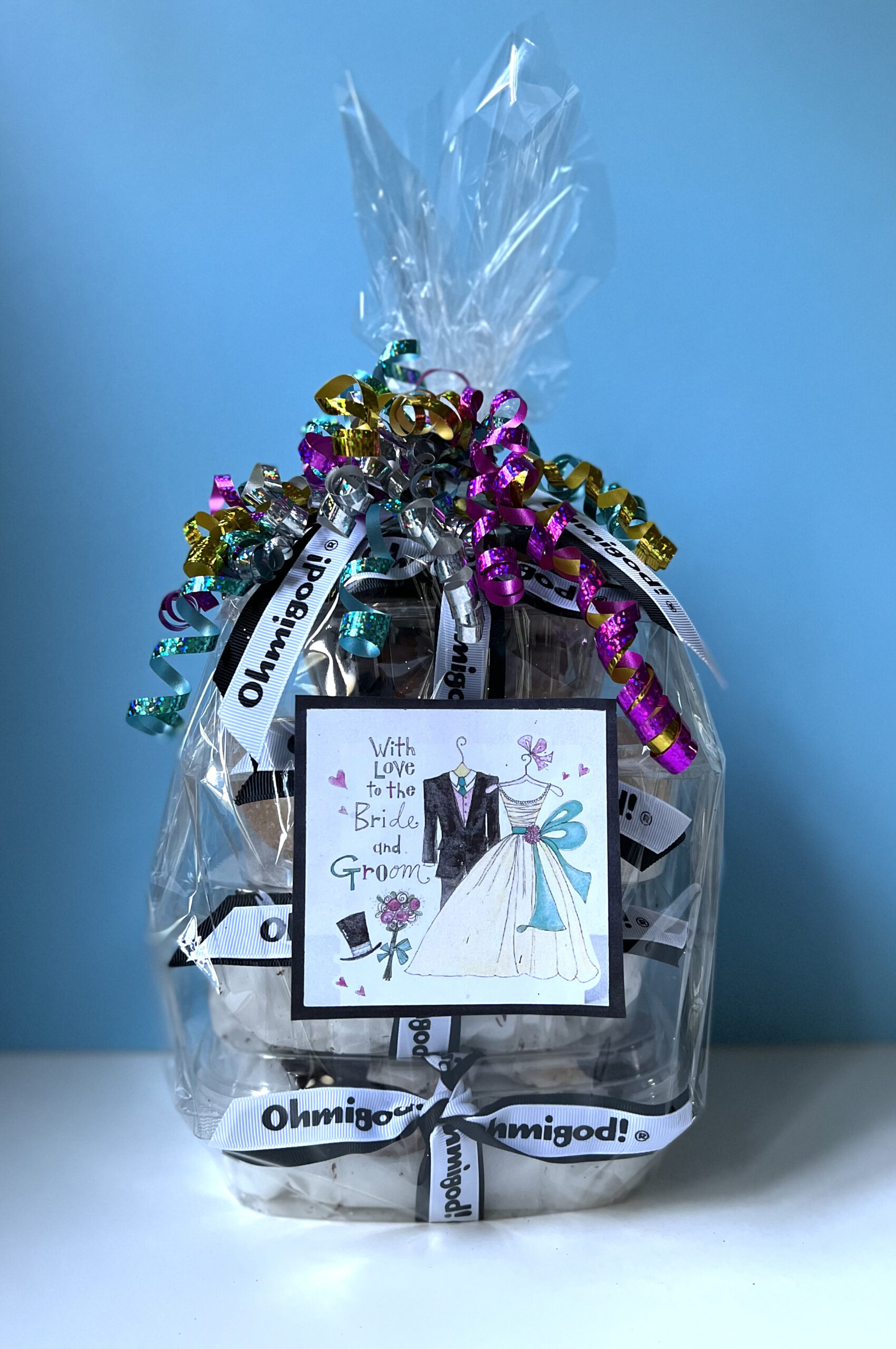 Bridal Shower Gift Ideas | Hochzeit geschenkkörbe, Geschenke, Geschenkbox  hochzeit